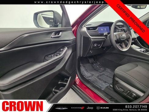 Certified 2023 Jeep Grand Cherokee Laredo image 20