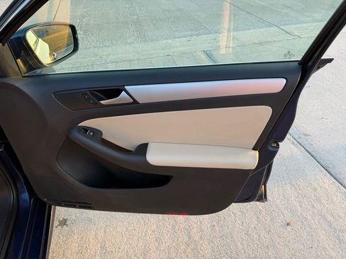 Used 2014 Volkswagen Jetta SE image 24