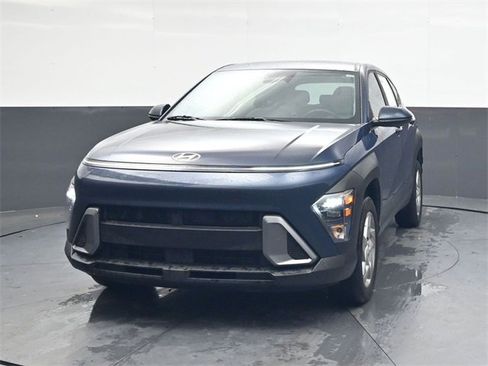 Used 2024 Hyundai Kona SE image 9