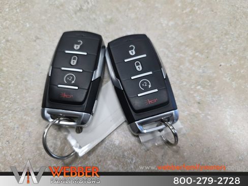 Used 2024 RAM 1500 Big Horn AWD/4WD image 29