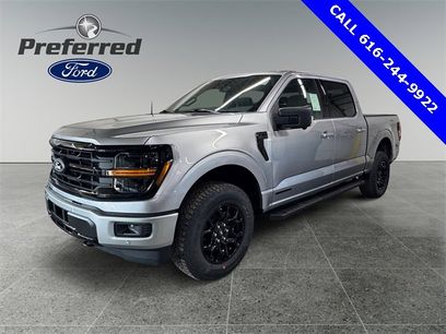 New 2025 Ford F150 XLT w/ Equipment Group 302A MID