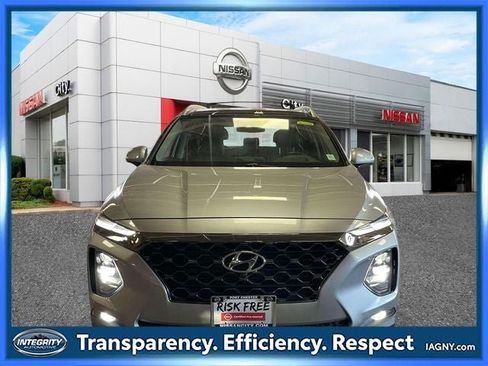 Used 2020 Hyundai Santa Fe Limited AWD/4WD image 2