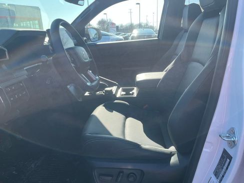 Used 2026 Toyota 4Runner TRD Sport Premium image 12