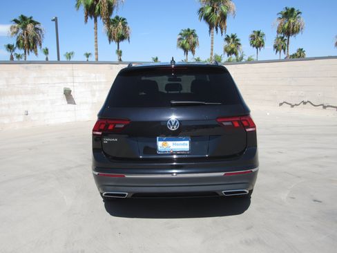 Used 2020 Volkswagen Tiguan SE FWD image 7