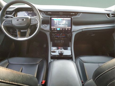 Used 2023 Jeep Grand Cherokee L Limited image 7