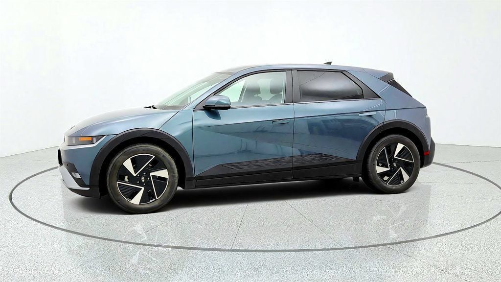 Used 2025 Hyundai Ioniq 5 SE AWD/4WD image 8