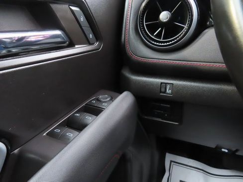 Used 2024 Chevrolet Colorado Z71 w/ Z71 Convenience Package 2 image 32