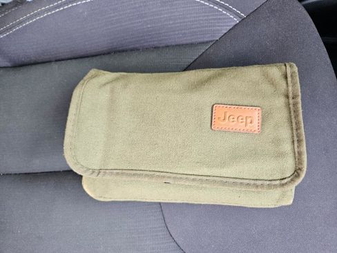 Used 2014 Jeep Wrangler Unlimited Sahara w/ Dual Top Group image 44