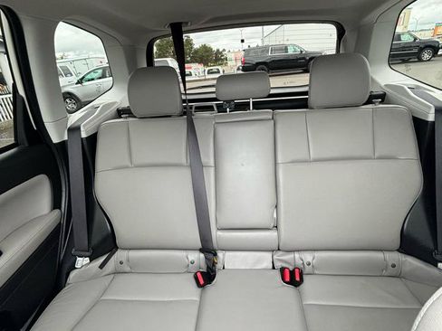 Used 2014 Subaru Forester 2.5i Limited AWD/4WD image 17