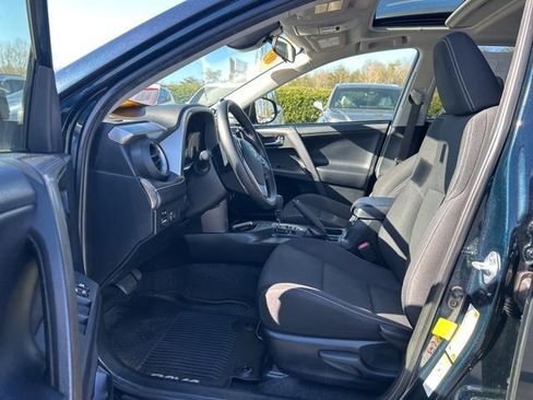 Used 2018 Toyota RAV4 XLE image 14