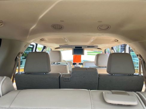 Used 2007 Lincoln Navigator Ultimate image 24