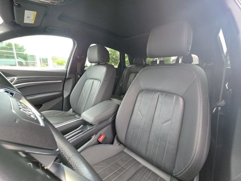 Used 2022 Audi e-tron Premium AWD/4WD image 12