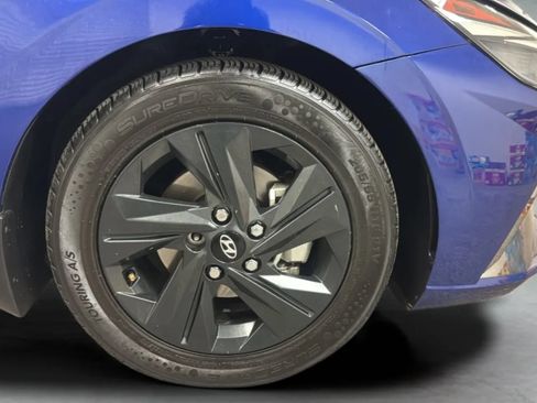 Used 2021 Hyundai Elantra SEL w/ Convenience + Premium Package FWD image 26