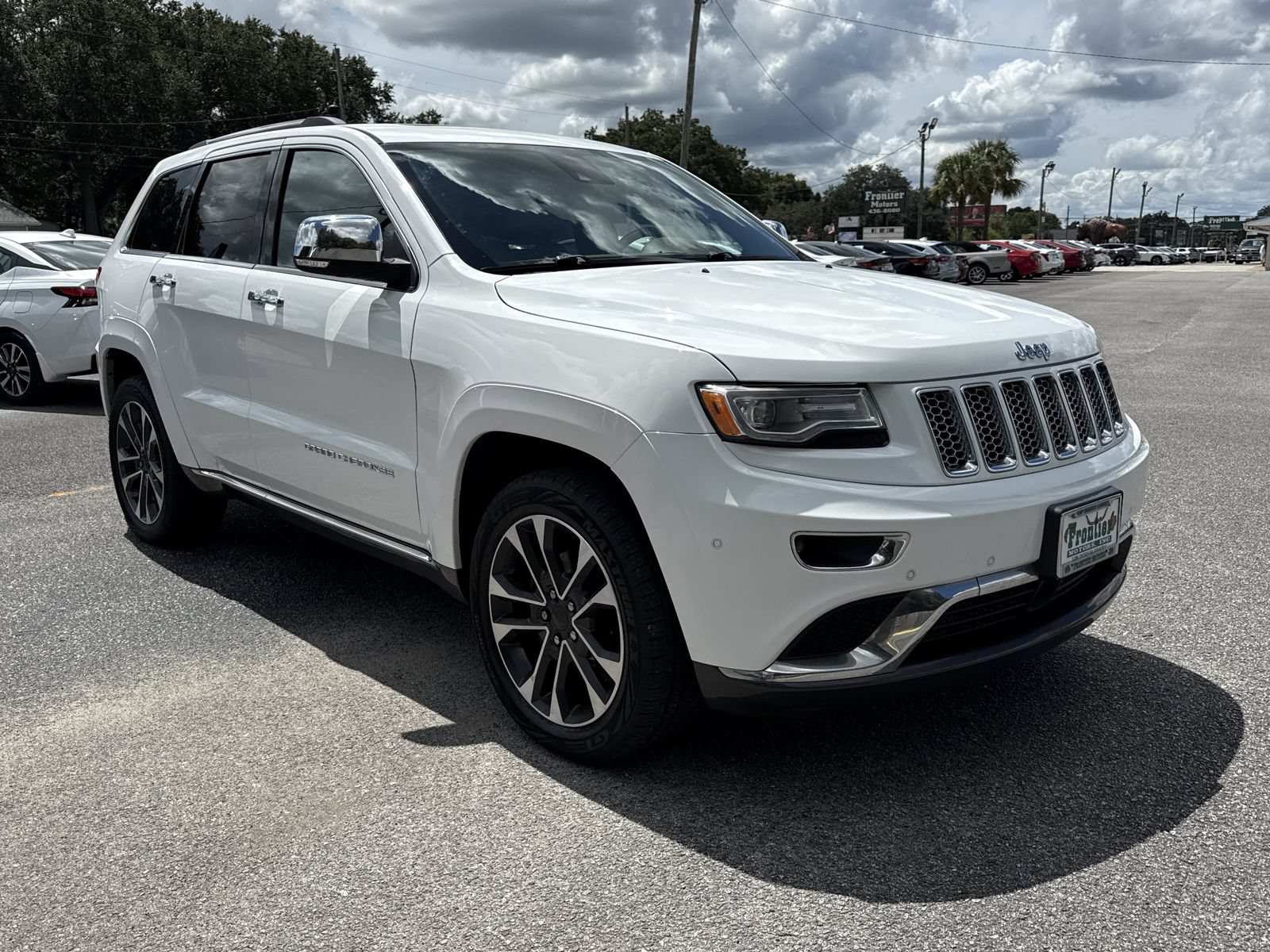 Used 2015 Jeep Grand Cherokee Summit AWD/4WD image 7