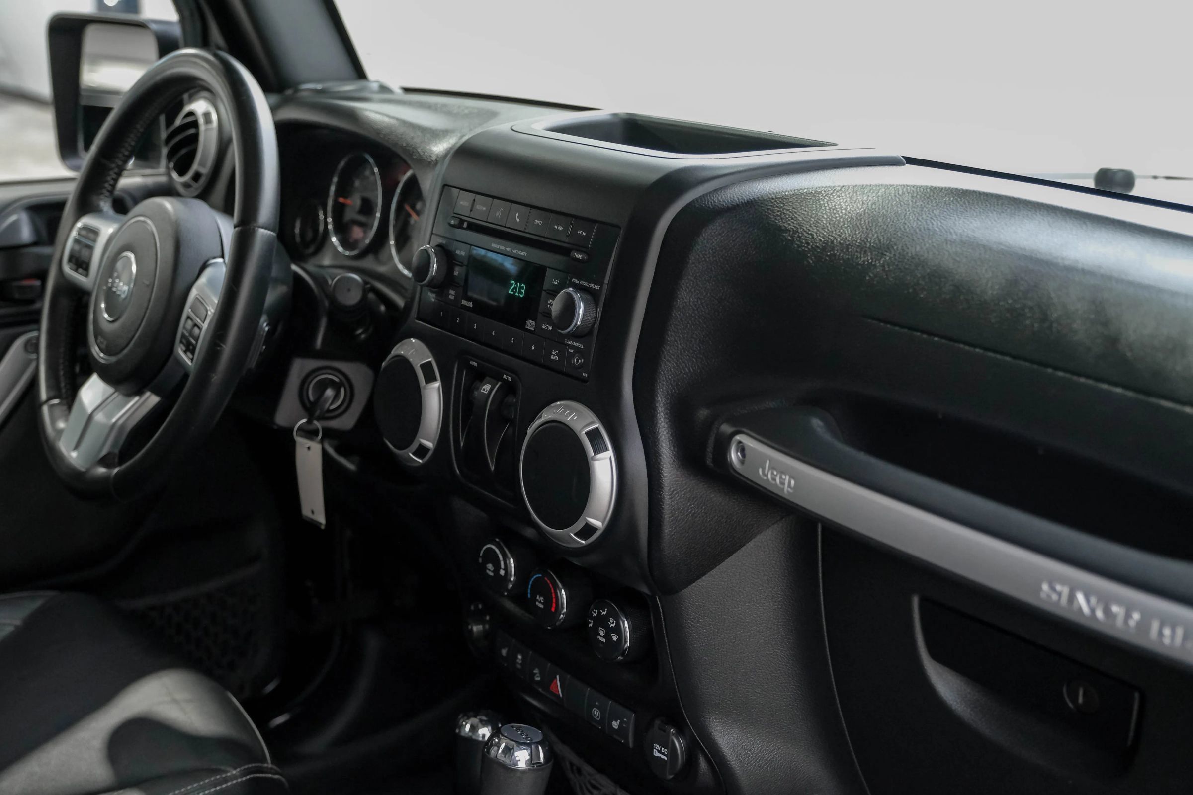 Used 2016 Jeep Wrangler Rubicon AWD/4WD image 28