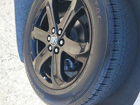 Used 2024 Buick Enclave Essence w/ Sport Touring Edition image 19