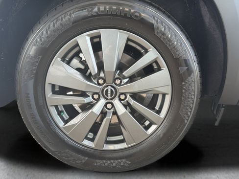 New 2026 Nissan Pathfinder SV w/ SV Premium Package AWD/4WD image 29
