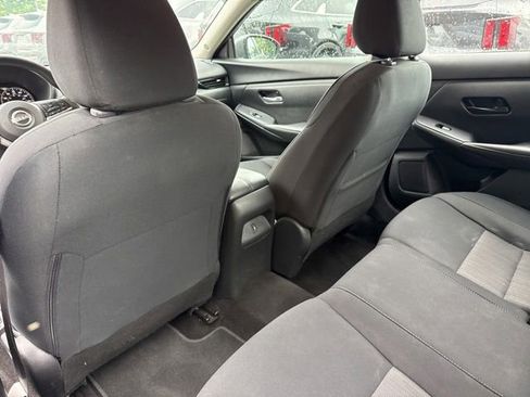 Used 2024 Nissan Sentra SV FWD image 18