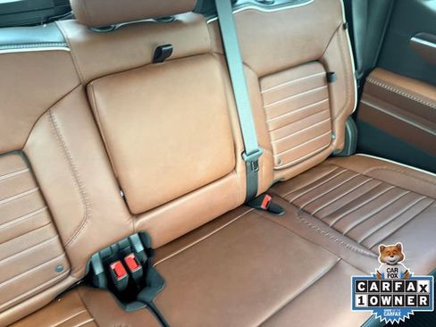 Used 2024 GMC Sierra 1500 Denali Ultimate AWD/4WD image 11