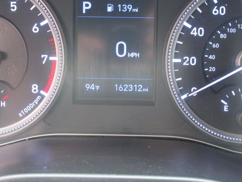 Used 2019 Hyundai Santa Fe SE FWD image 28