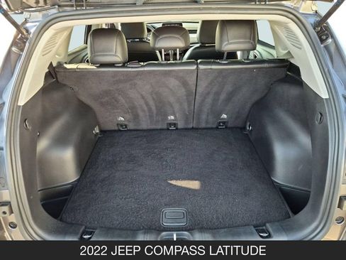 Used 2022 Jeep Compass Latitude FWD image 24