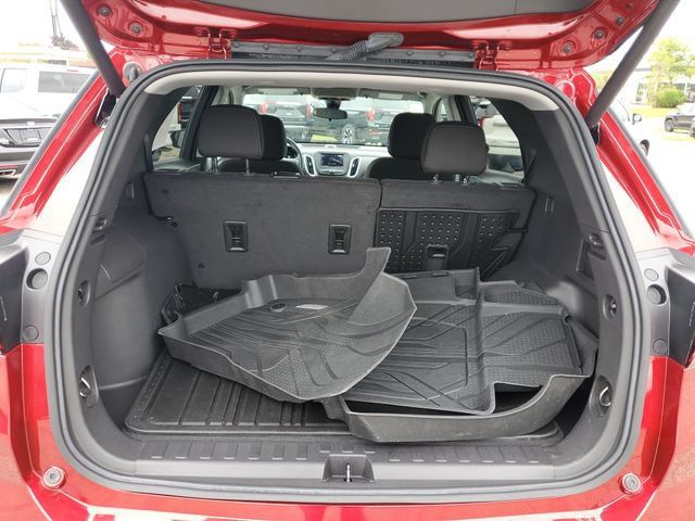 Certified 2024 Chevrolet Equinox LT w/ LPO, Floor Liner Package FWD image 7