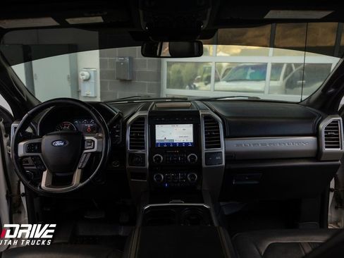 Used 2017 Ford F450 Platinum w/ Platinum Ultimate Package image 24