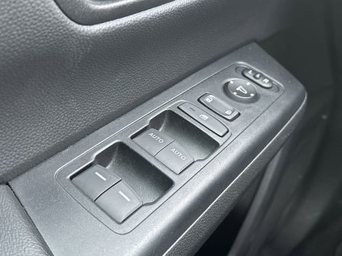 Certified 2025 Honda CR-V EX image 26