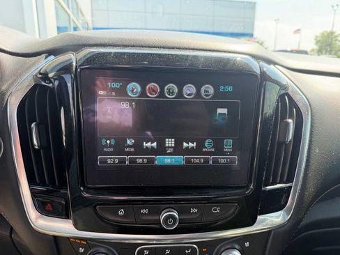 Used 2019 Chevrolet Traverse Premier w/ Driver Confidence II Package FWD image 11