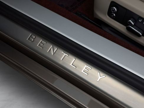 Used 2024 Bentley Continental GT AWD/4WD image 8