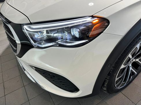 Certified 2025 Mercedes-Benz E 450 4MATIC All-Terrain Wagon image 36