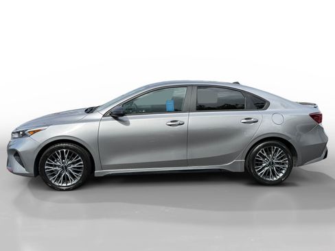 Used 2023 Kia Forte GT-Line w/ GT-Line Technology Package FWD image 2