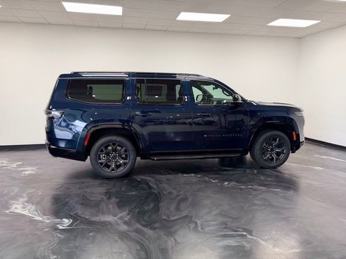 New 2026 Jeep Grand Wagoneer Limited AWD/4WD image 9