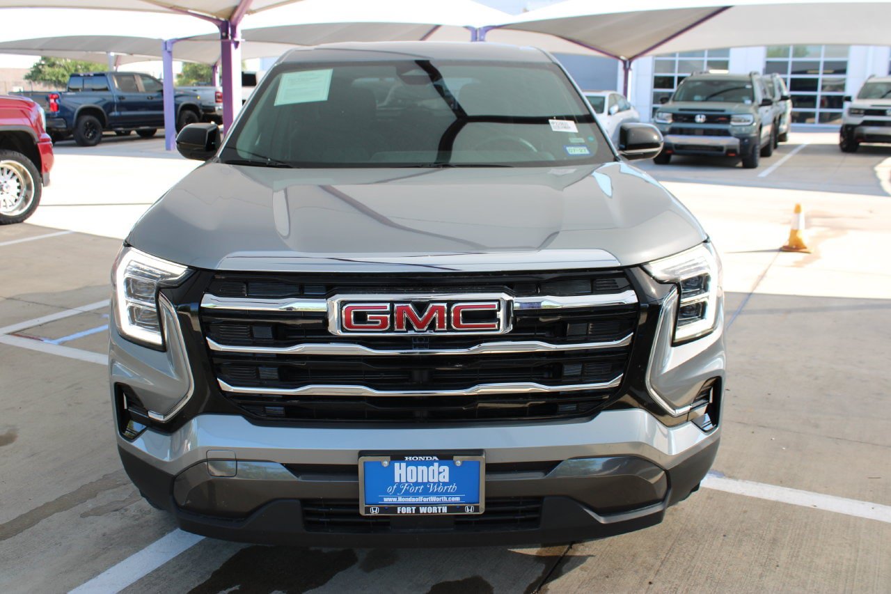 Used 2026 GMC Terrain Elevation FWD image 9