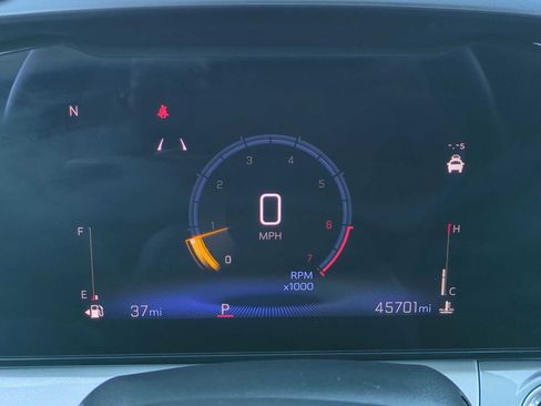 Used 2024 Chevrolet Trax LT w/ Driver Confidence Package image 17