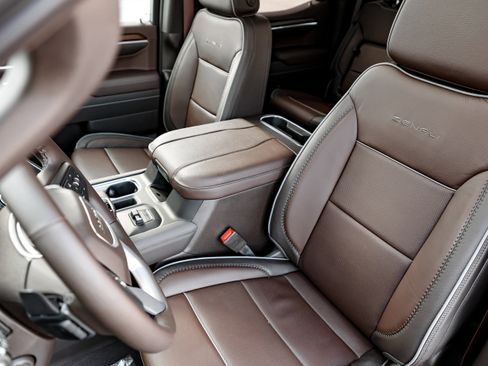 New 2026 GMC Sierra 1500 Denali w/ Denali Reserve Package image 16