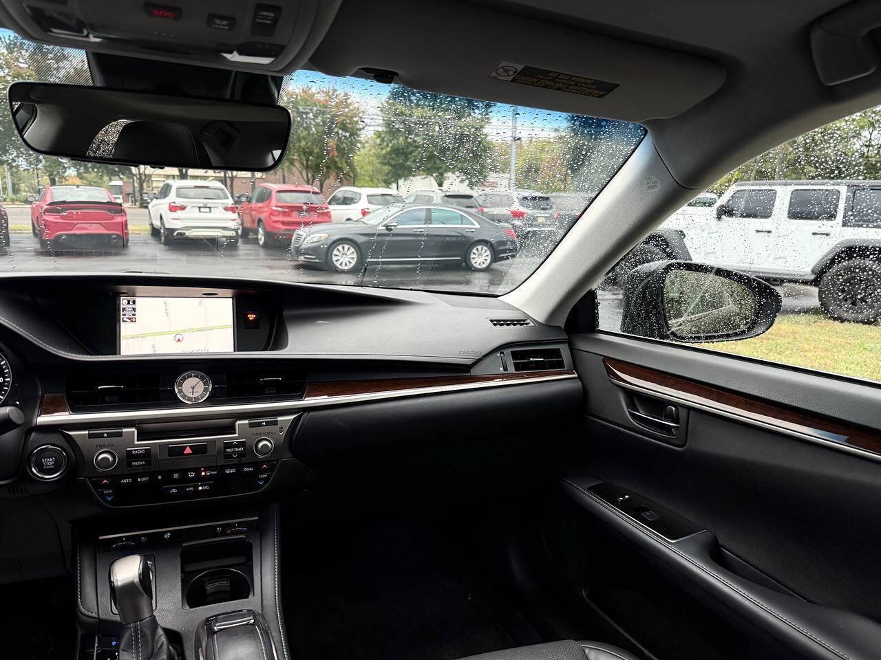 Used 2017 Lexus ES 350 w/ Navigation System Package FWD image 28