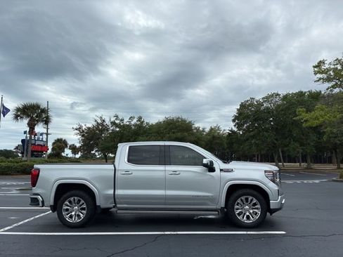 Used 2022 GMC Sierra 1500 Denali AWD/4WD image 2