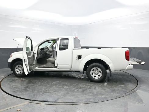Used 2019 Nissan Frontier S image 36