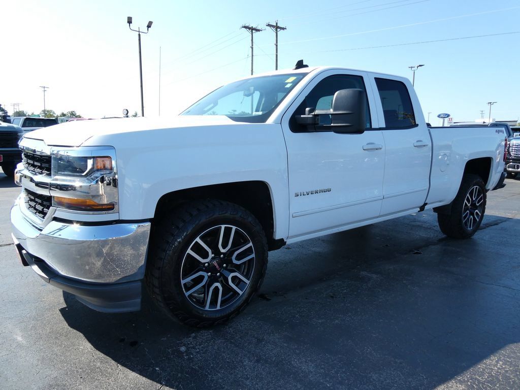 Used 2019 Chevrolet Silverado 1500 LT AWD/4WD image 10