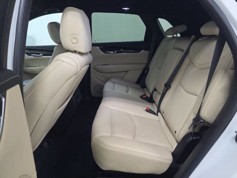 Used 2017 Cadillac XT5 FWD image 8