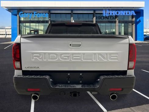 New 2026 Honda Ridgeline Black Edition image 4