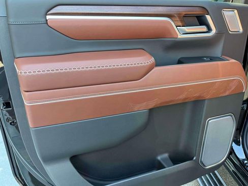 New 2026 GMC Sierra 2500 Denali Ultimate w/ Max Trailering Package image 16