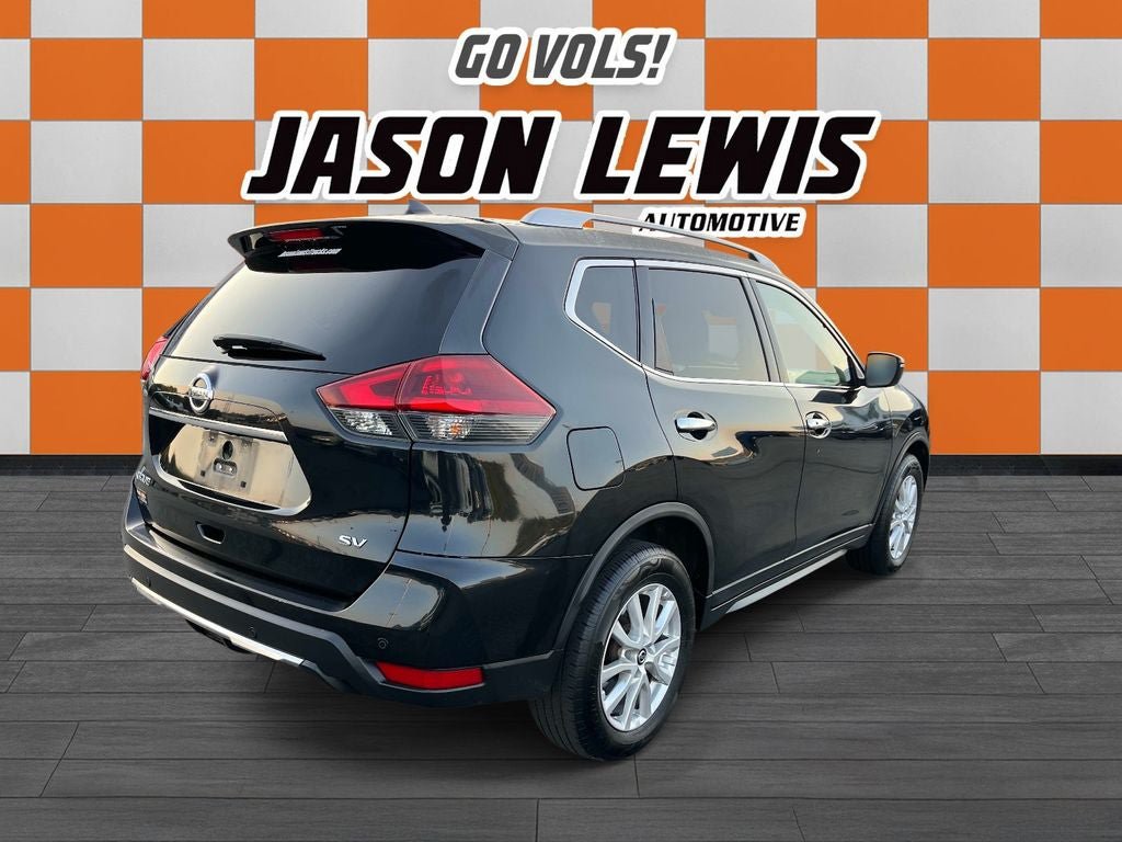 Used 2020 Nissan Rogue SV FWD image 3