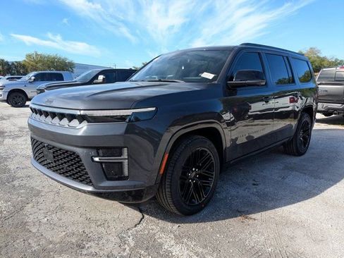 New 2026 Jeep Grand Wagoneer Limited image 8