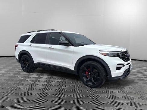 Used 2020 Ford Explorer ST w/ ST Street Pack image 2