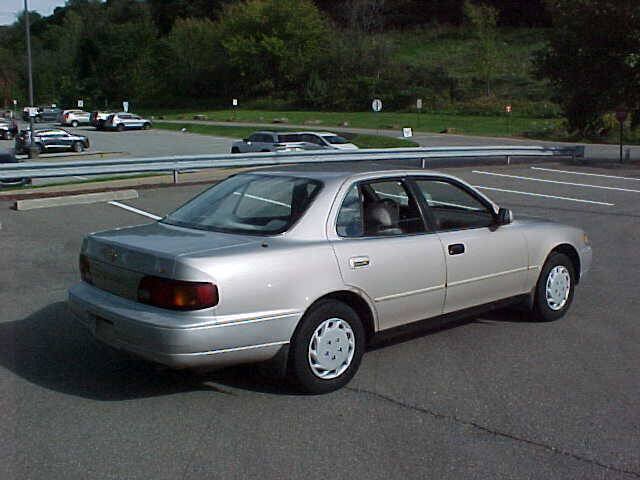 Used 1996 Toyota Camry LE w/ Elite Pkg FWD image 28
