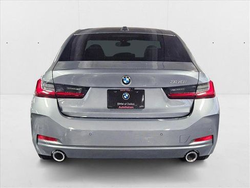 Used 2025 BMW 330i Sedan w/ Convenience Package image 7