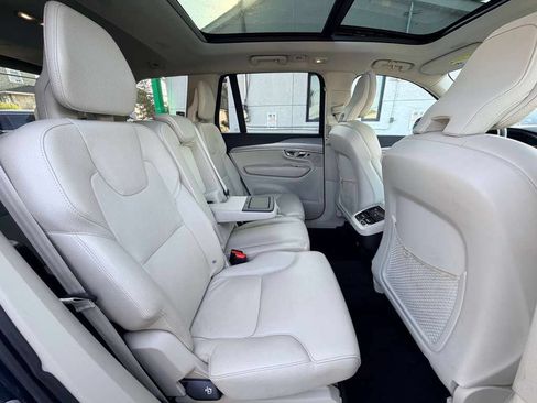 Used 2023 Volvo XC90 B5 Core w/ Climate Package AWD/4WD image 30