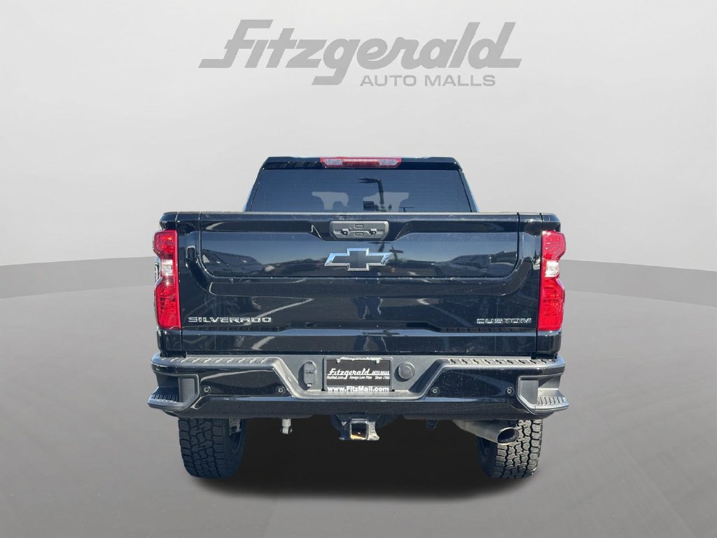 Used 2025 Chevrolet Silverado 2500 Custom w/ Custom Convenience Package AWD/4WD image 9